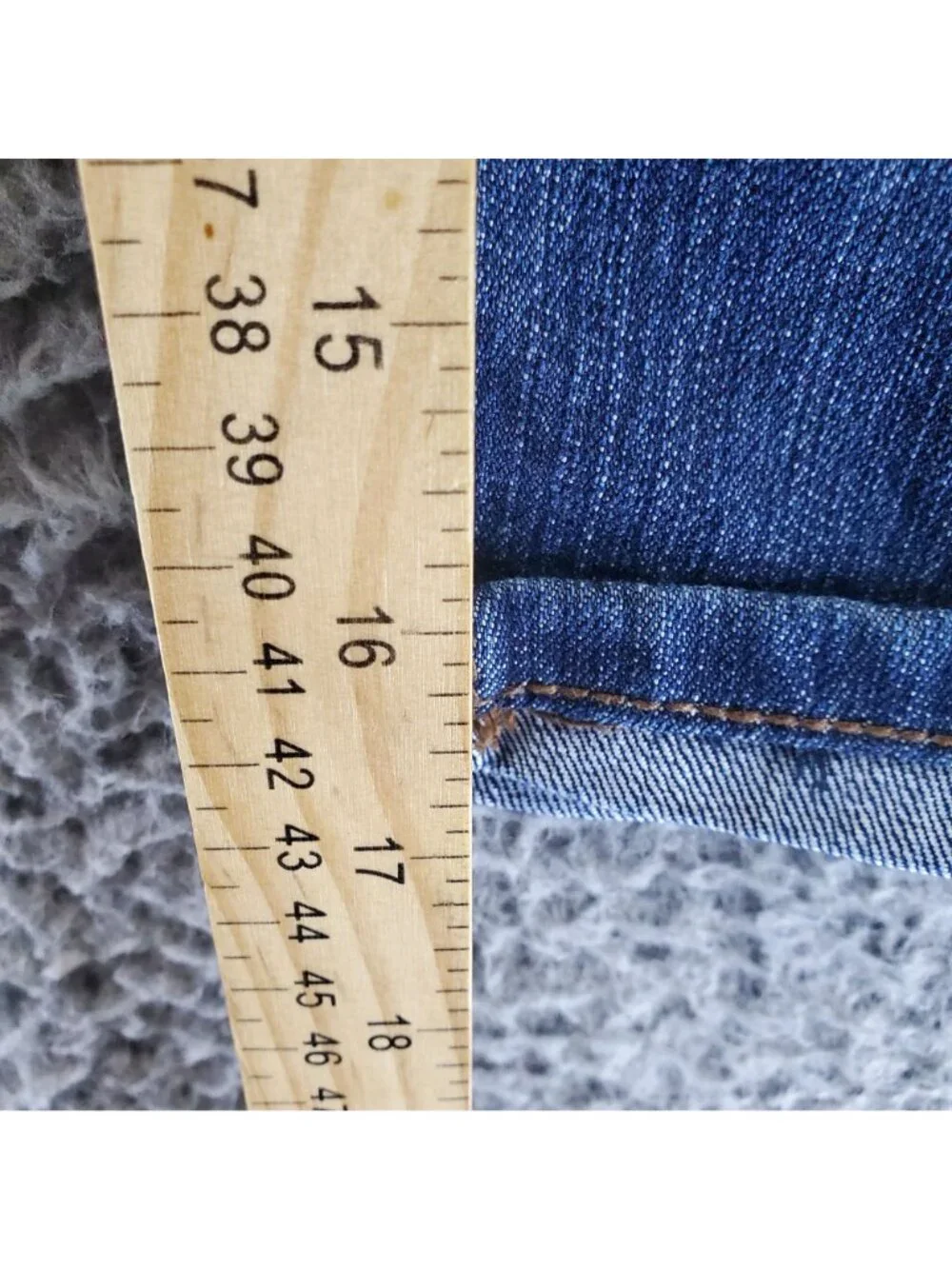 Cato Shorts Womens 16 Blue Denim Embellished Studded Capri *Read*
